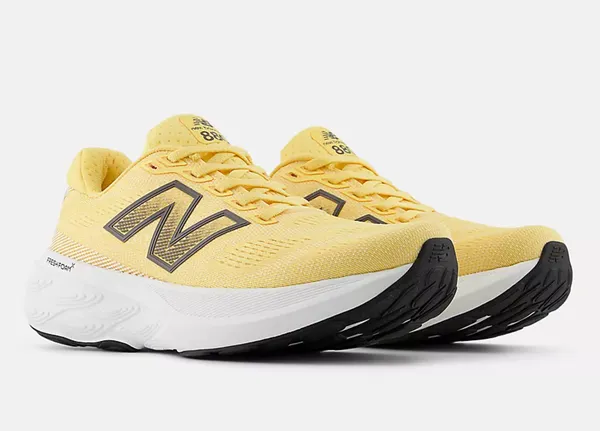 New Balance Women's Fresh Foam X 880v15 Clementine/Calcium/Black